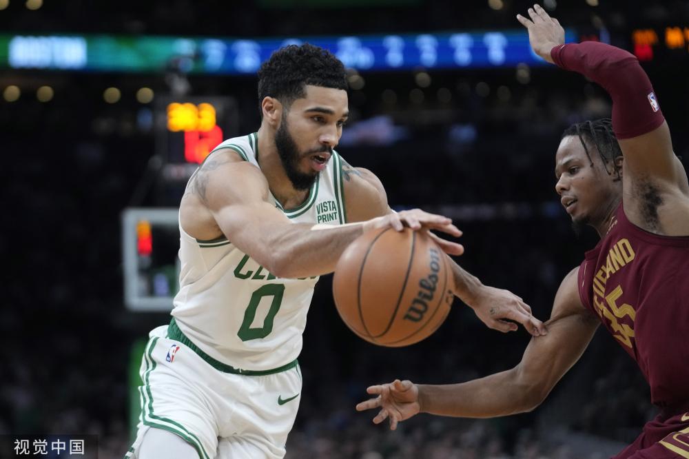 是成为焦点 是成为焦点