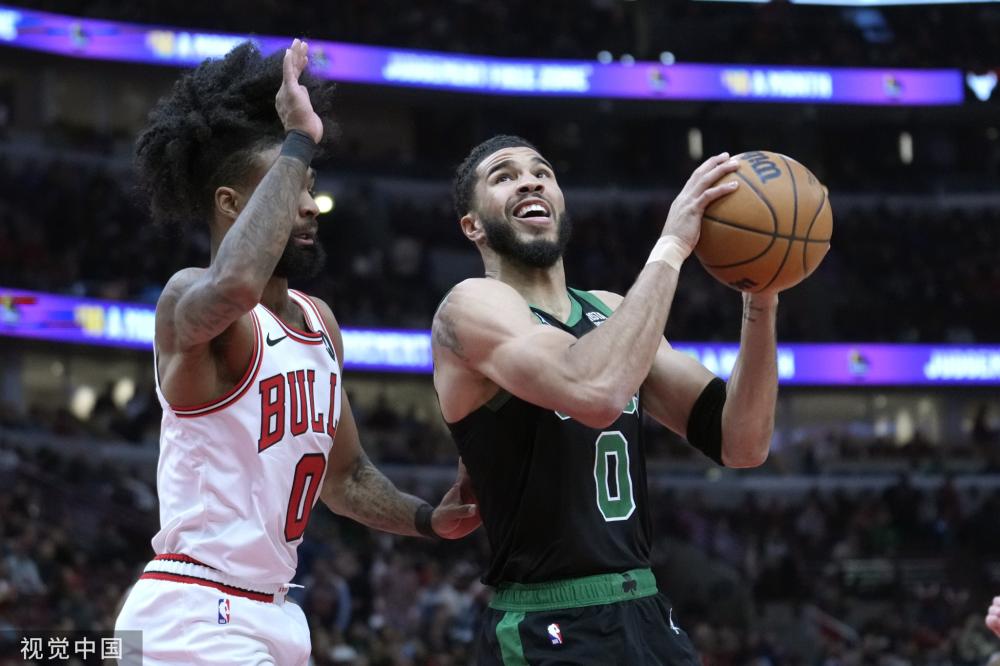 露了我们在 露了我们在