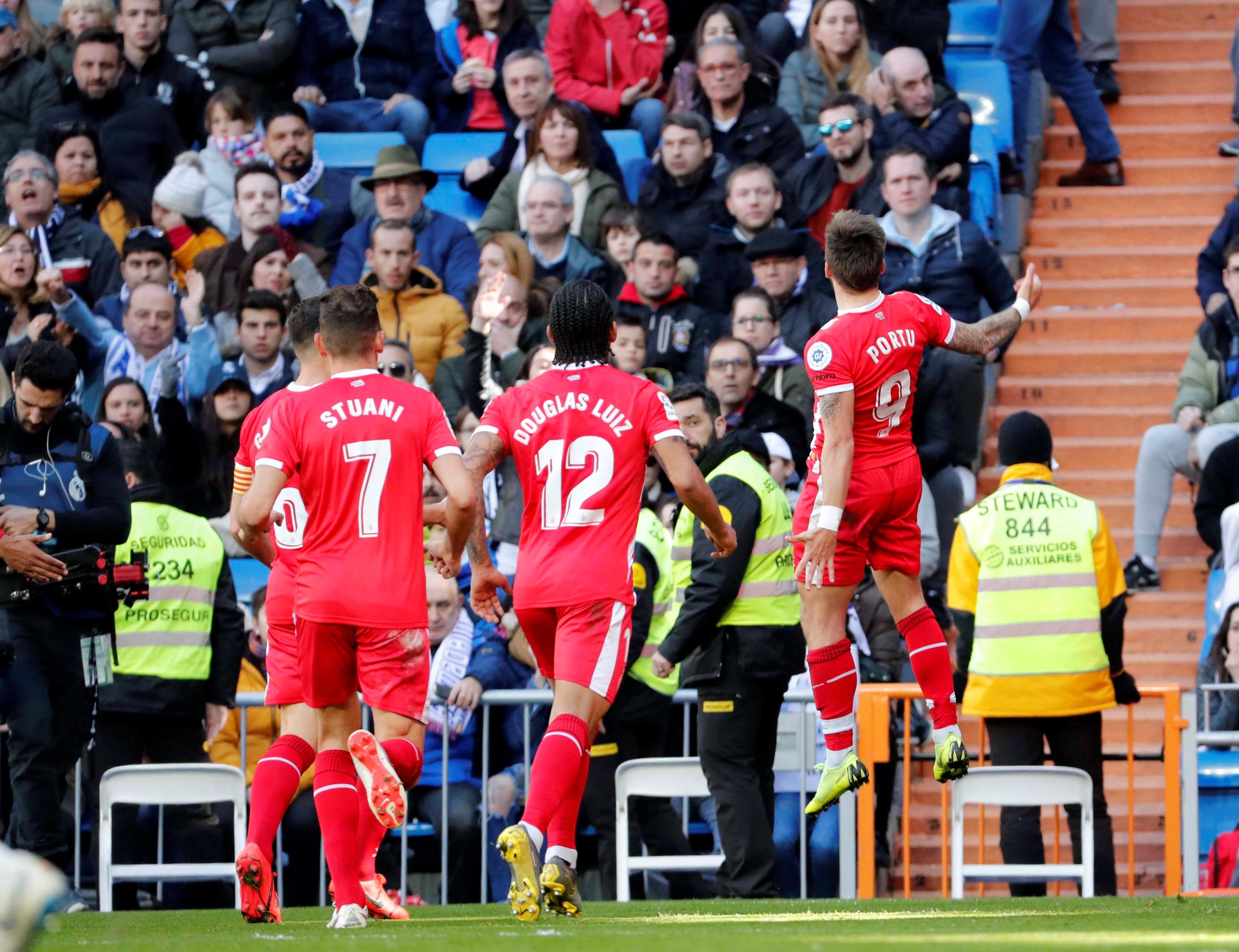 中保持领先 中保持领先